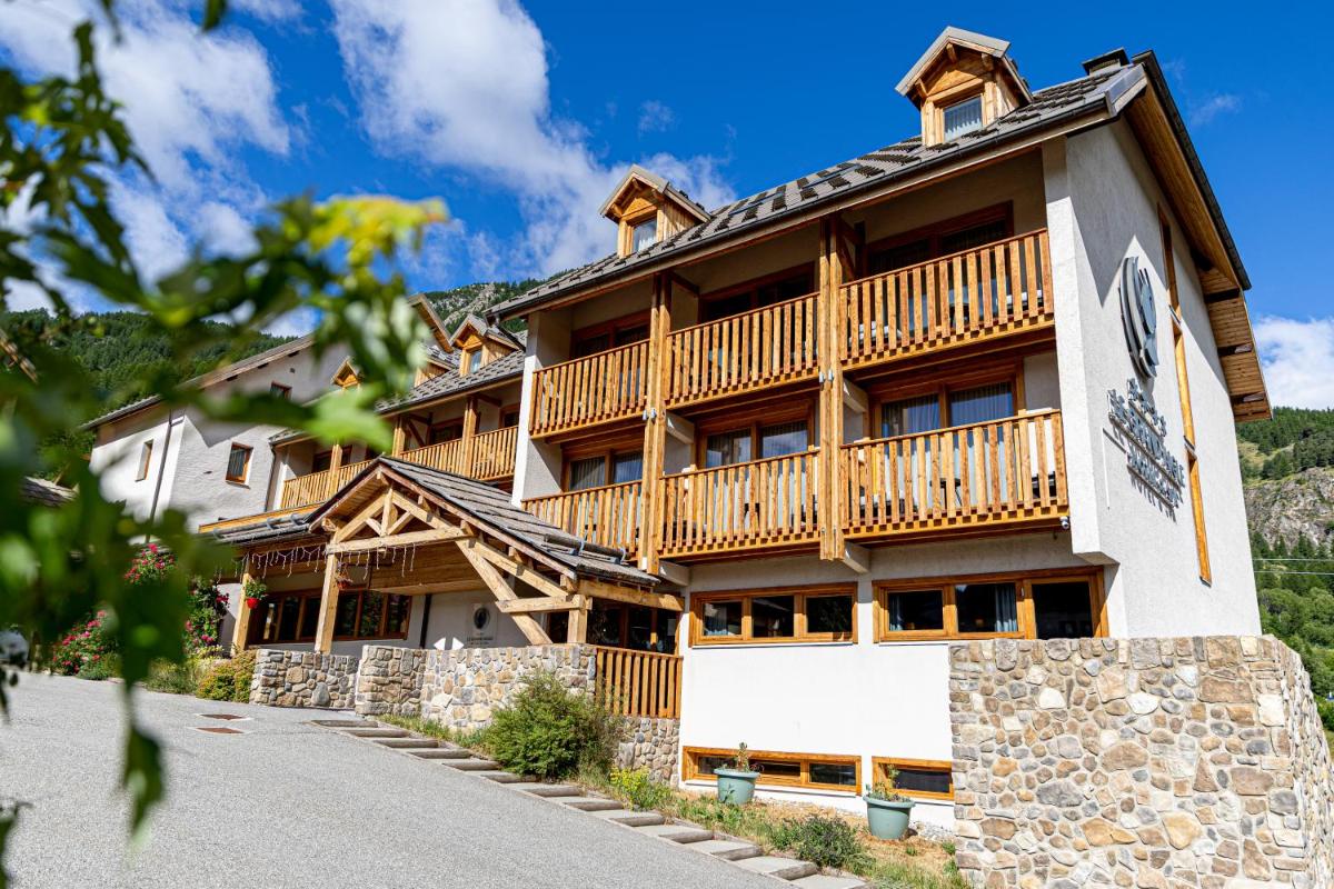 Le Grand Aigle, Friendly Hotel & Spa - Housity