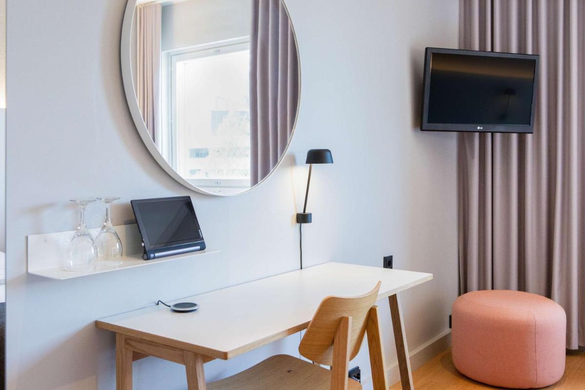 Scandic Helsinki Aviapolis - Housity
