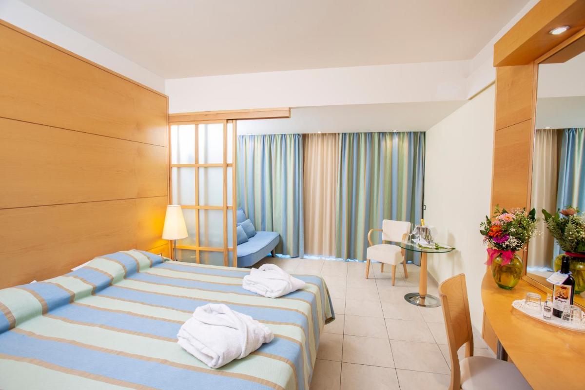 Calypso Beach - Housity