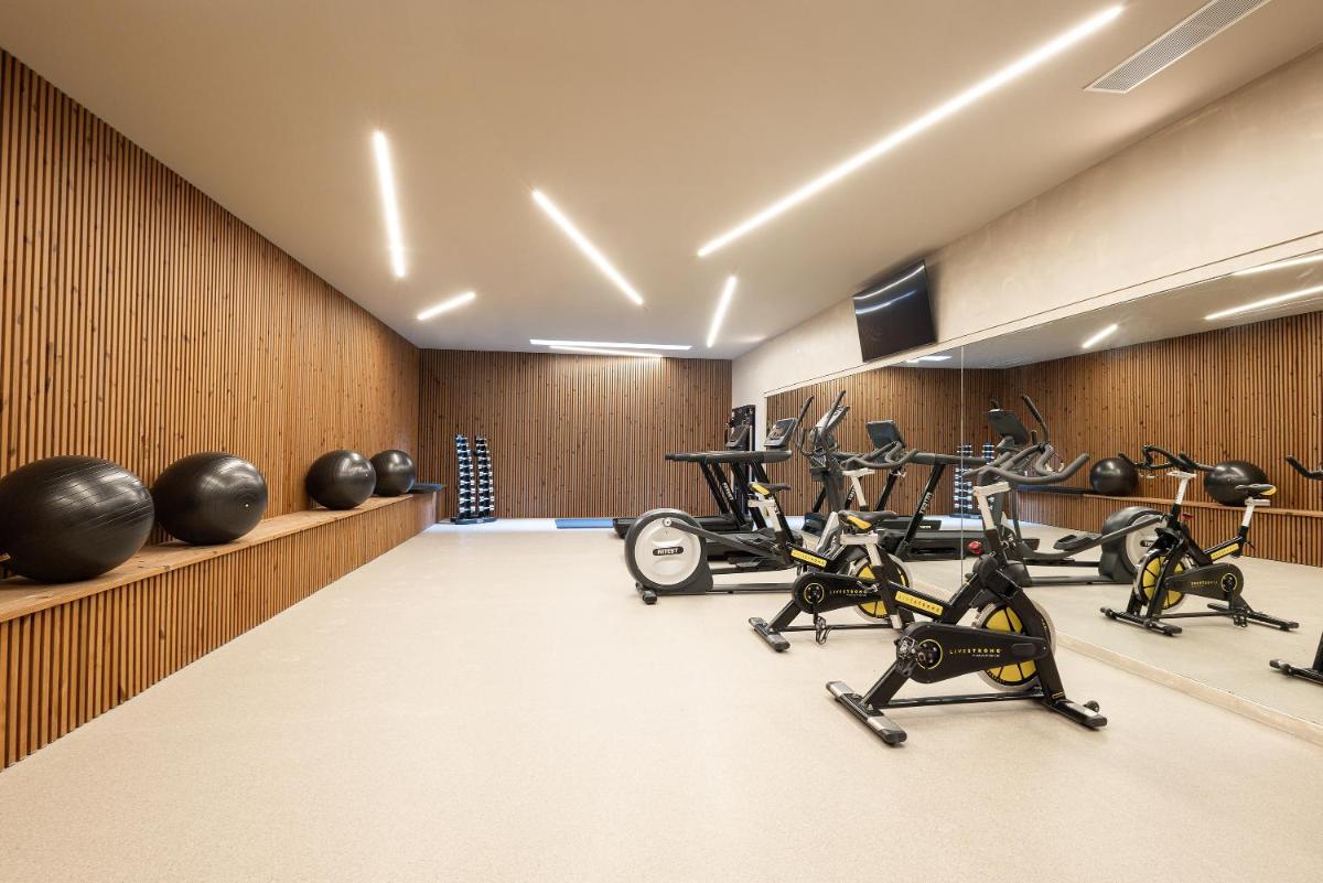 O centro de fitness e/ou as comodidades de fitness de The Lince Braga