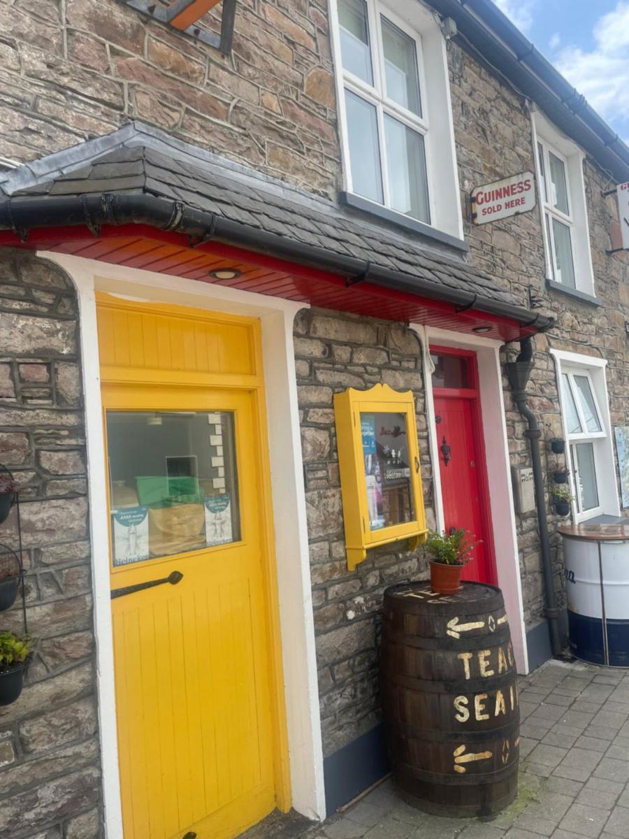 Teac Seain Bar & BnB - Housity