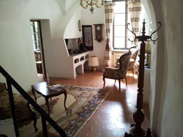 Large house with panoramic sea view - Housity