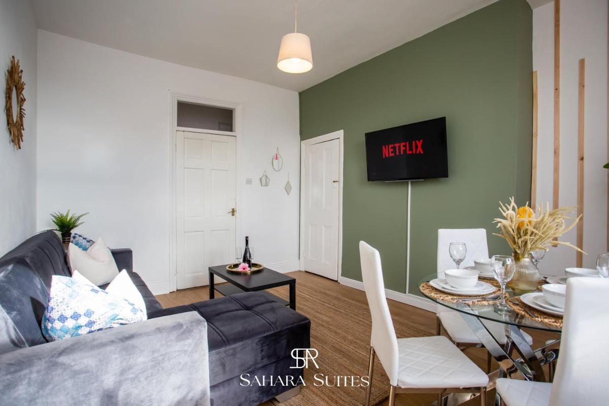 3 BED Home in Newcastle with FREE Parking - Housity