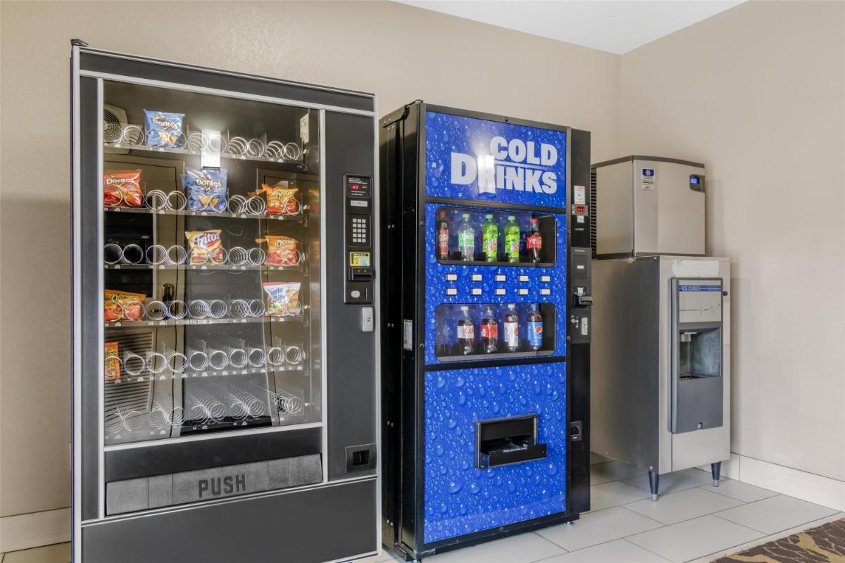 Best Western Commerce Inn - Housity