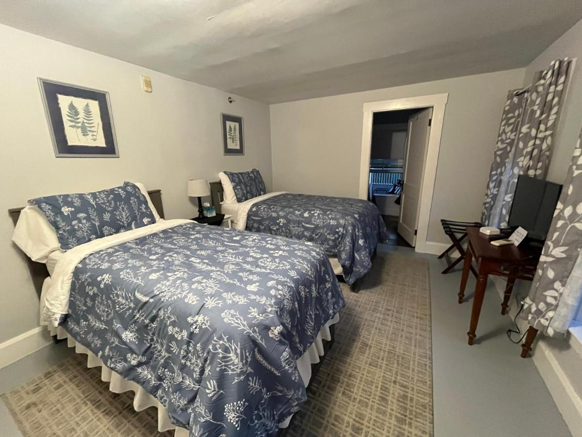 The Monadnock Inn - Housity