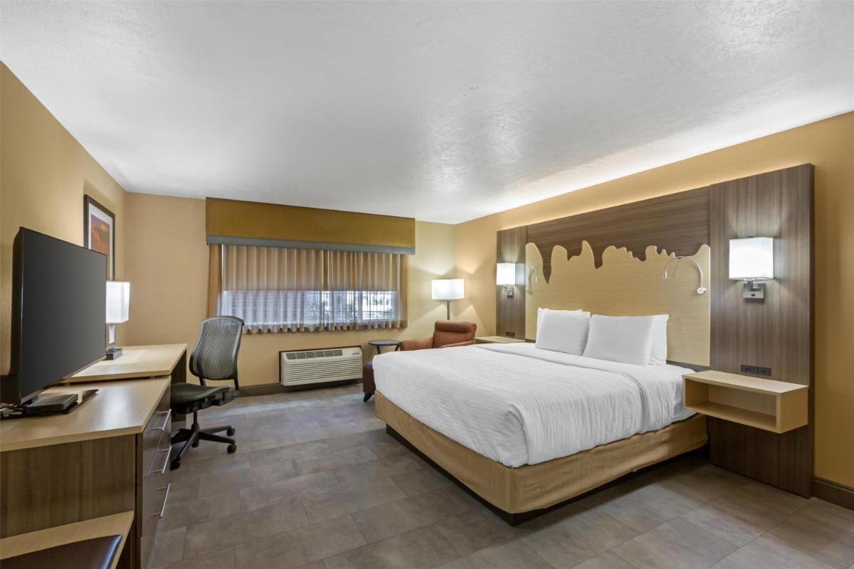 Best Western Plus Canyonlands Inn - Housity