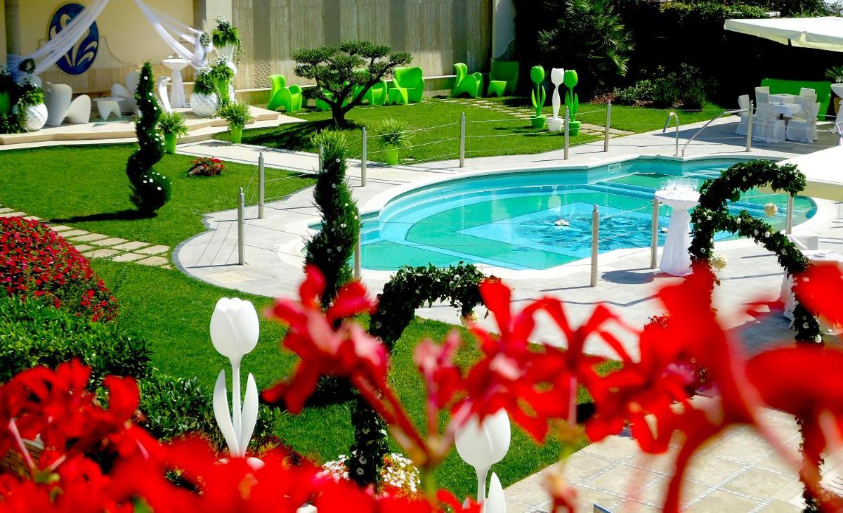 Hotel Incontro - Housity
