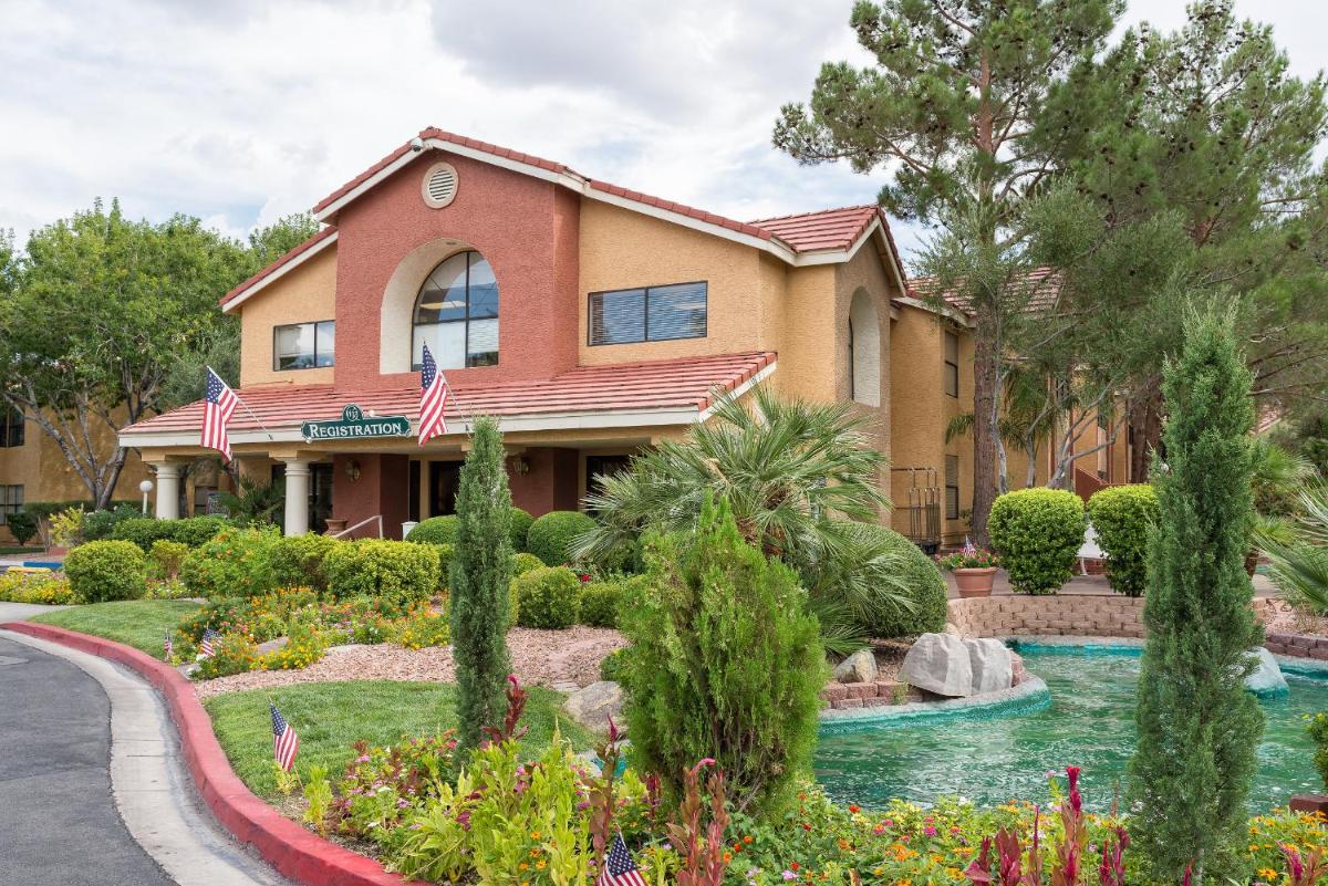 Westgate Flamingo Bay Resort - Housity