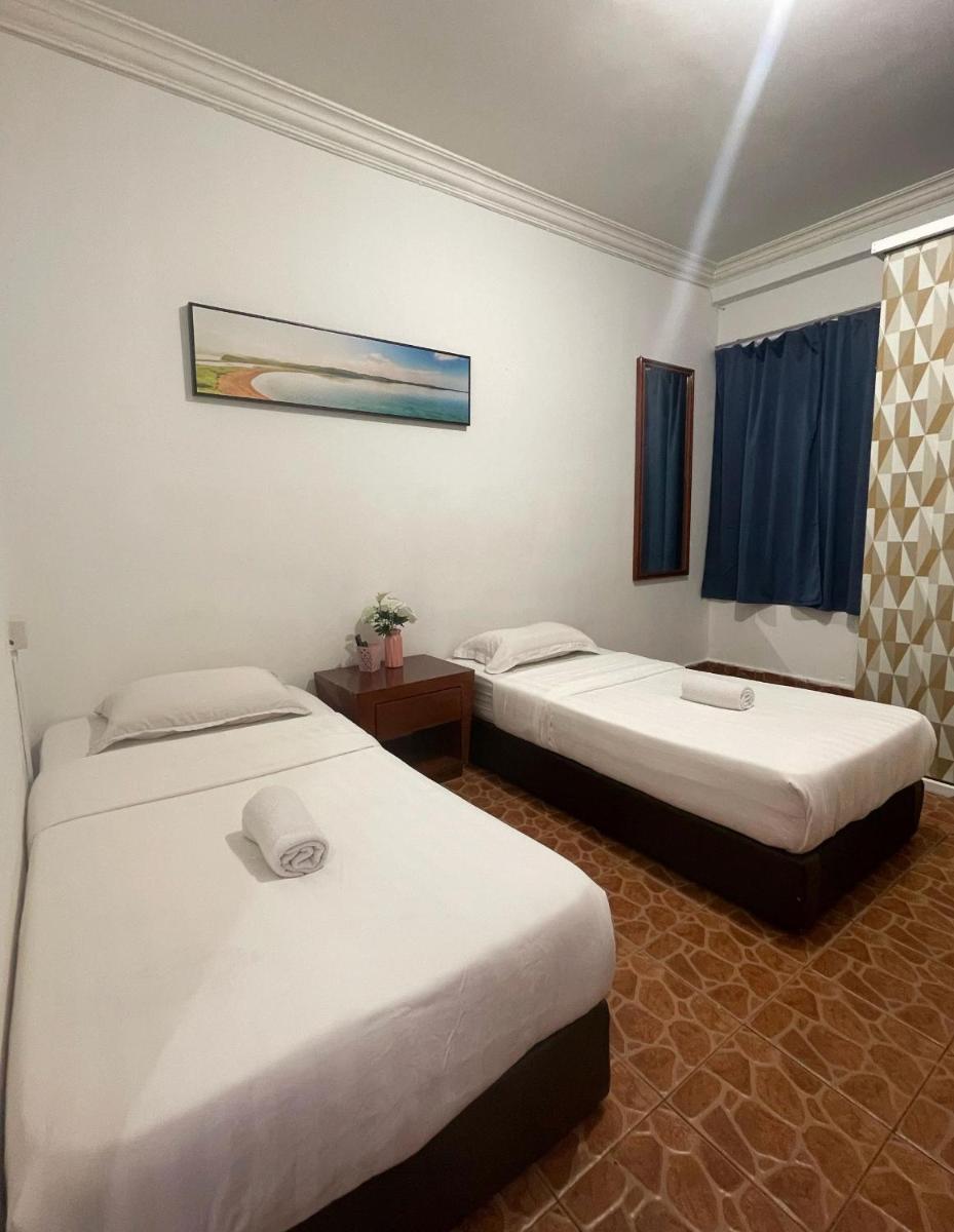 Warisan Family inn @ Seafront - Housity