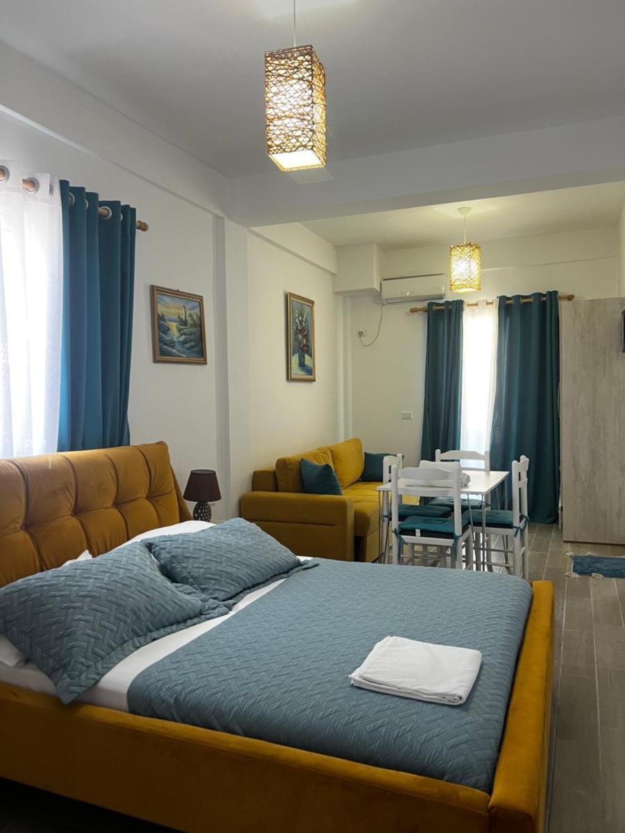 HC Hotel & Suites - Housity