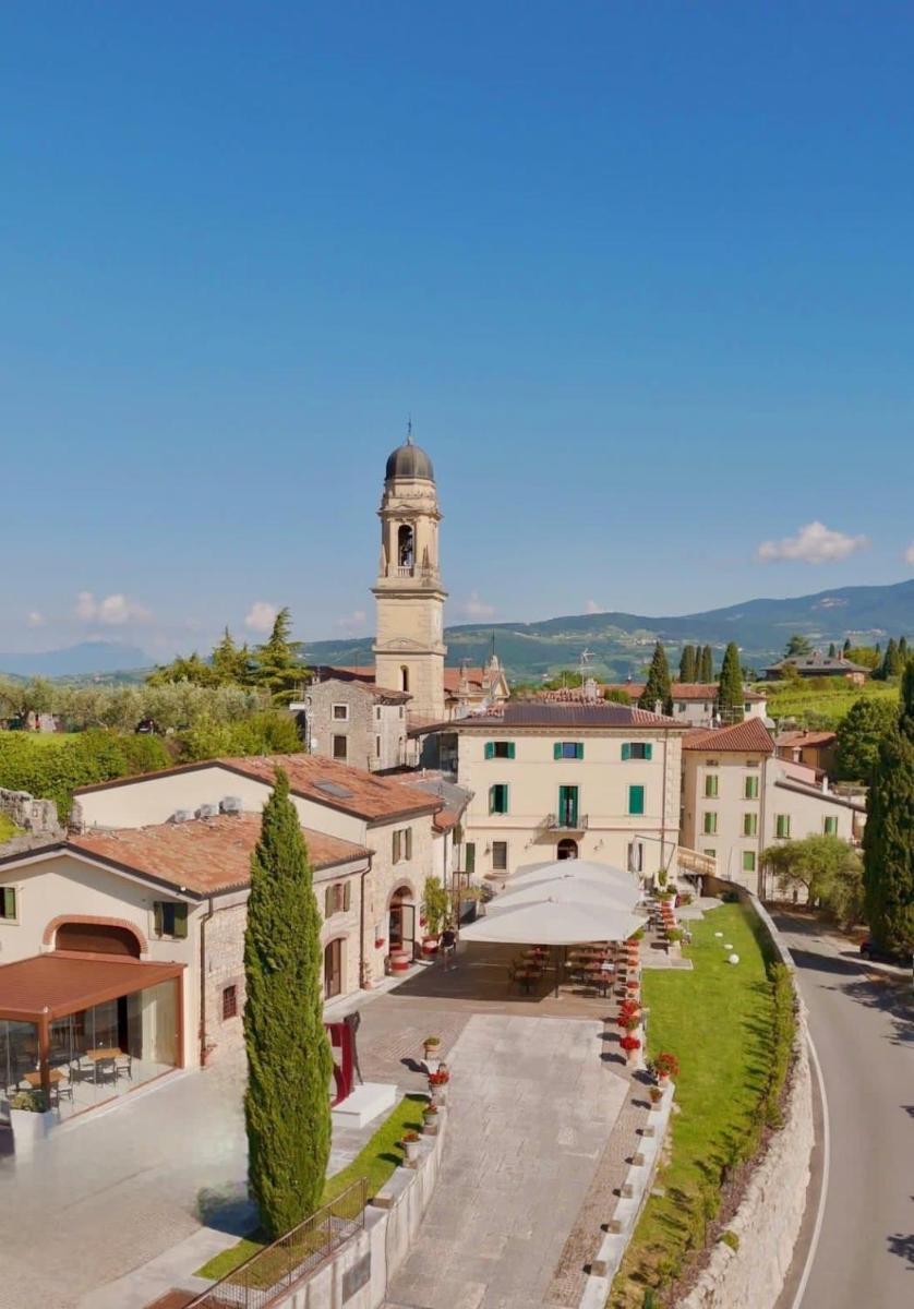 Castrum Wine Relais - Albergo Diffuso - Housity