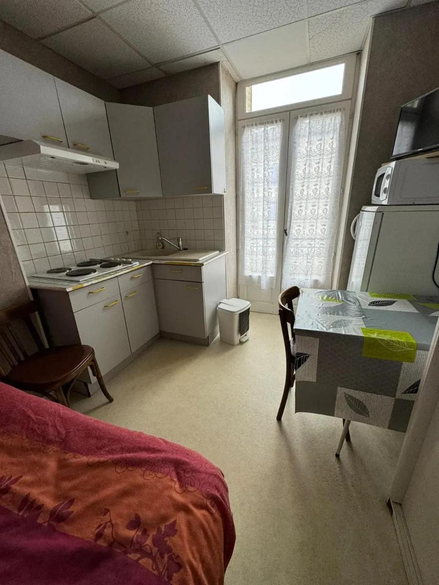 Studio confortable à Néris-les-Bains - 18 m² + Balcon - Housity