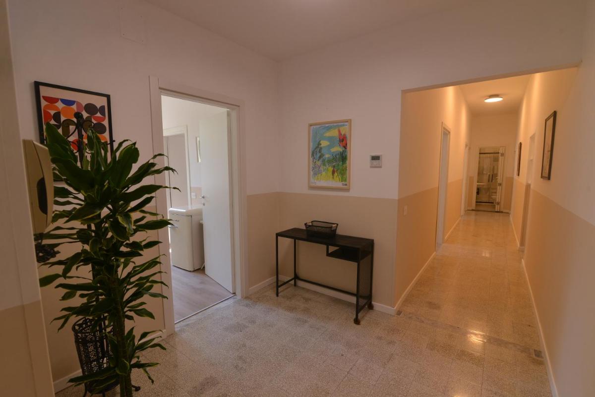Sassi Urban Garden Apartment - Housity