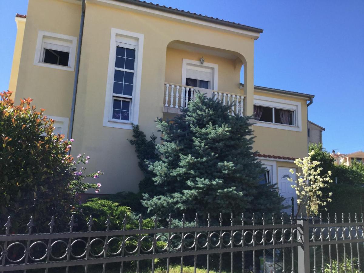 Holiday House Lilija - Housity