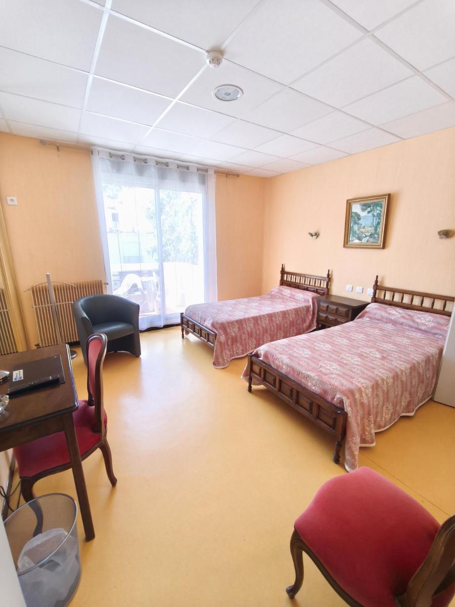 Hôtel LA PERGOLA - Housity