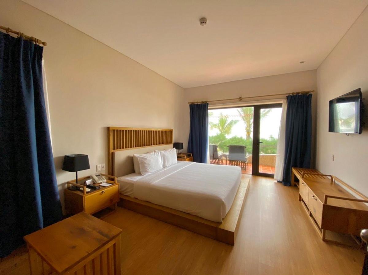 Sandy Beach Non Nuoc Resort - Housity