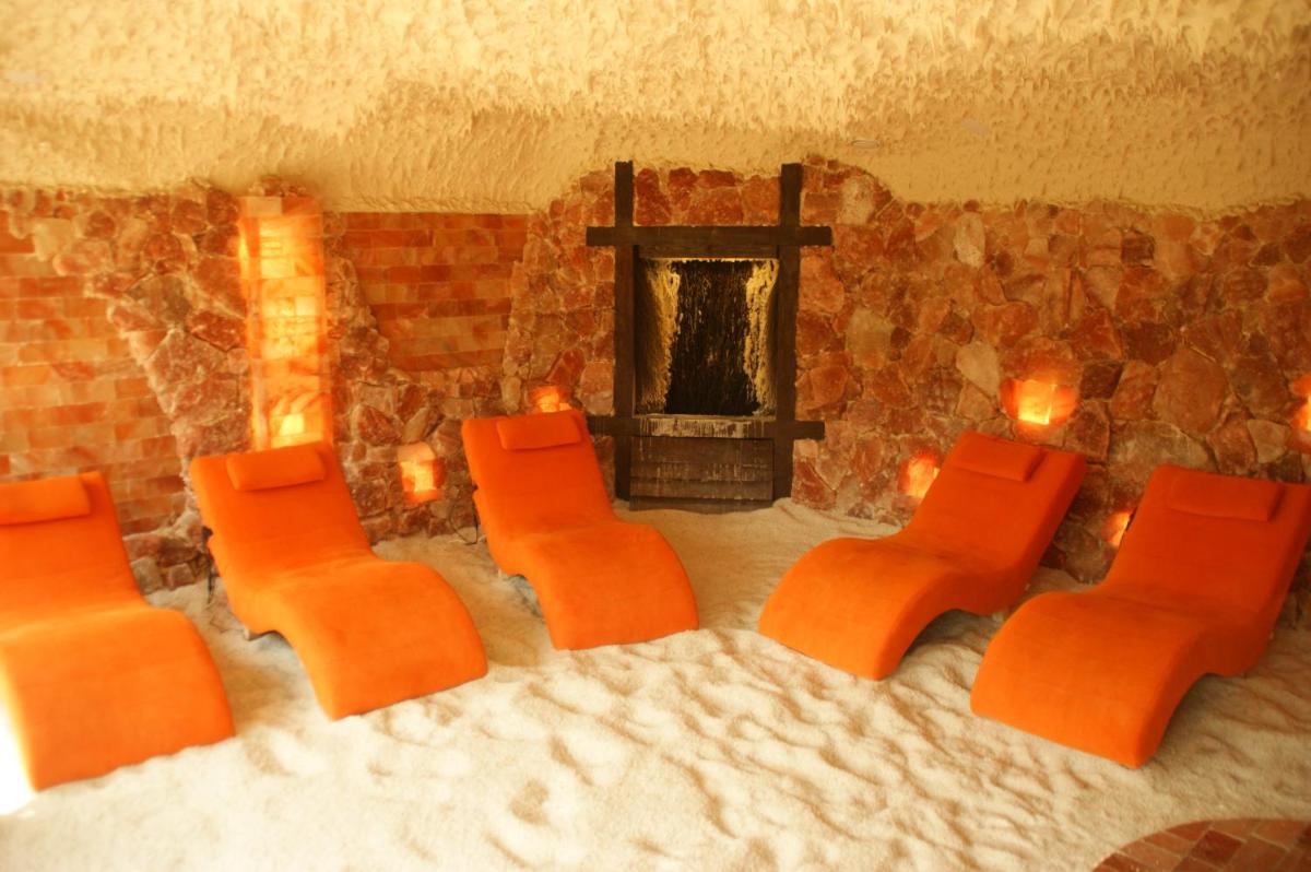 Pensjonat Łysica Wellness & Spa - Housity