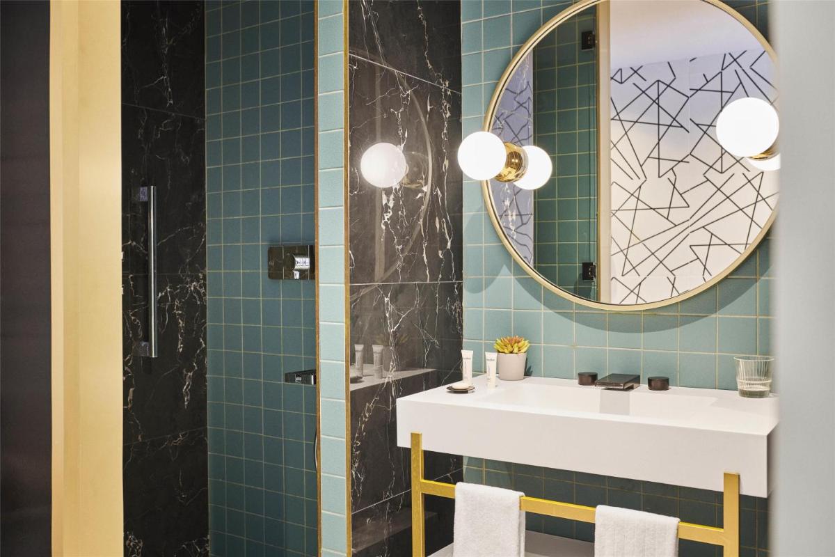Un baño de Grand Hyatt Barcelona