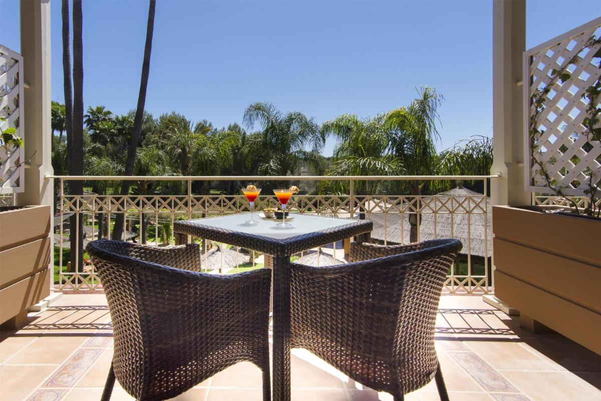 Un balcón o terraza de Lindner Hotel Mallorca Portals Nous, part of JdV by Hyatt