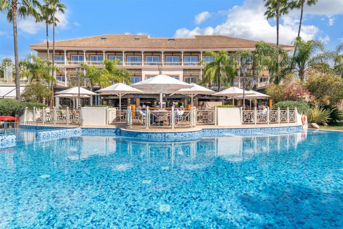 Piscina en o cerca de Lindner Hotel Mallorca Portals Nous, part of JdV by Hyatt