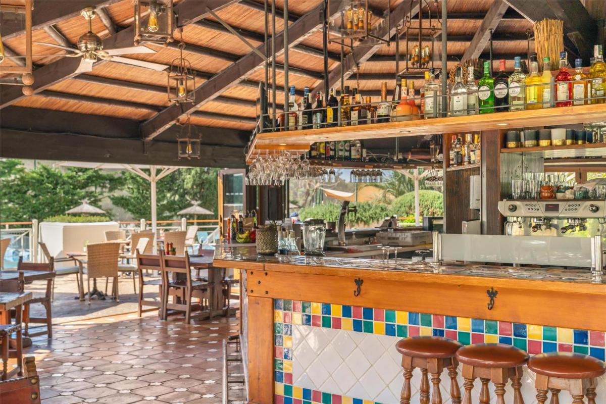 Bebidas en Lindner Hotel Mallorca Portals Nous, part of JdV by Hyatt