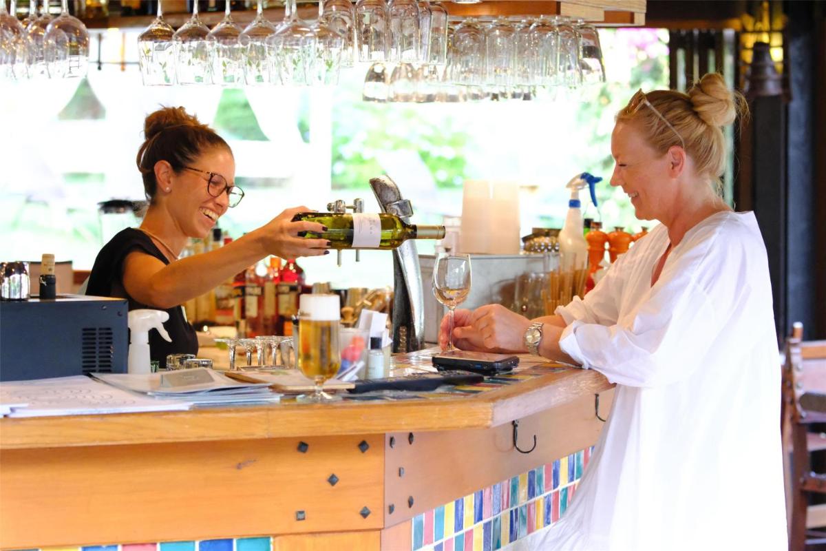 Clientes alojados en Lindner Hotel Mallorca Portals Nous, part of JdV by Hyatt