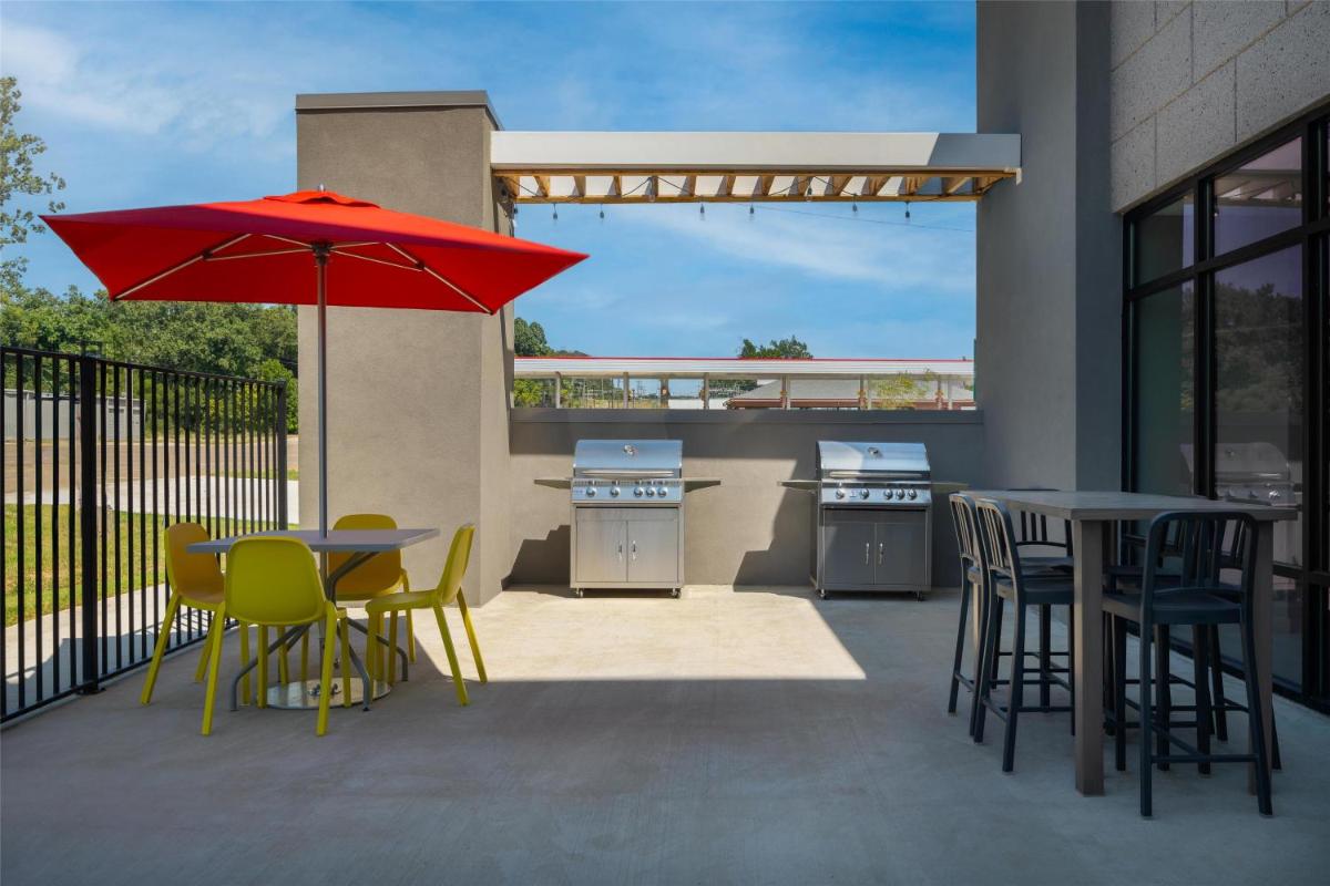 Home2 Suites By Hilton Forrest City - Housity