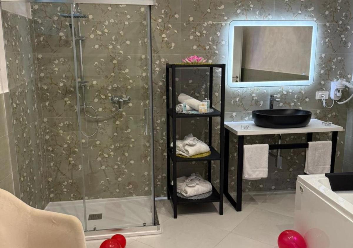 Il Deseo Suite con vasca idromassaggio - Housity