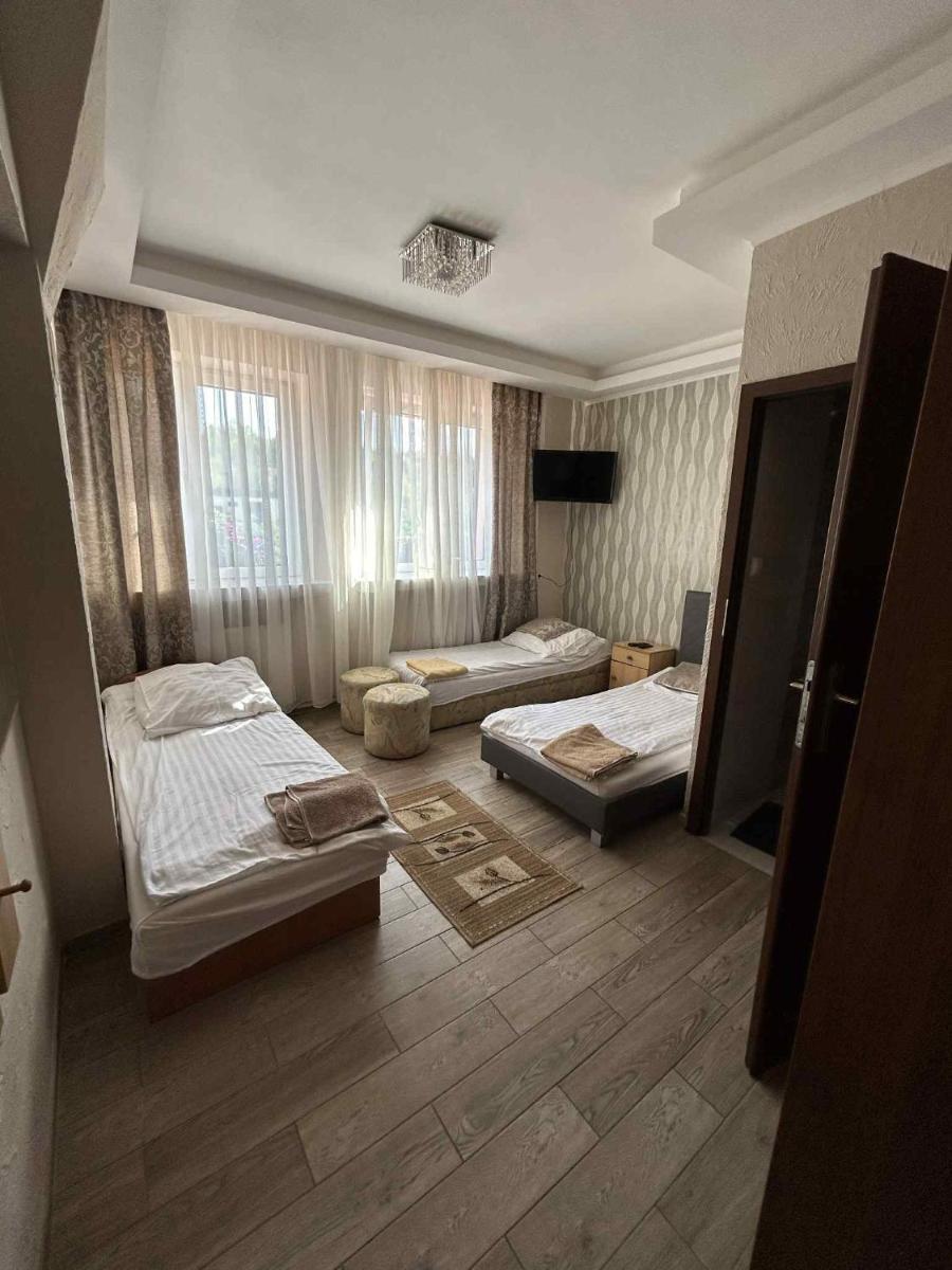 Zajazd Primavera - Housity