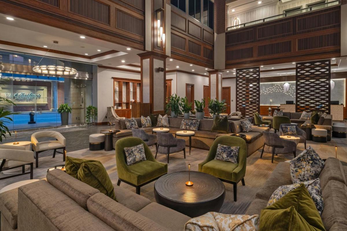 The Westin Houston Downtown - Housity