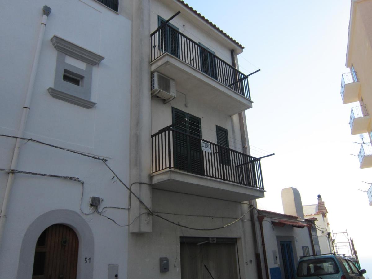 DAVIS SPACE Apartment - Hizvo