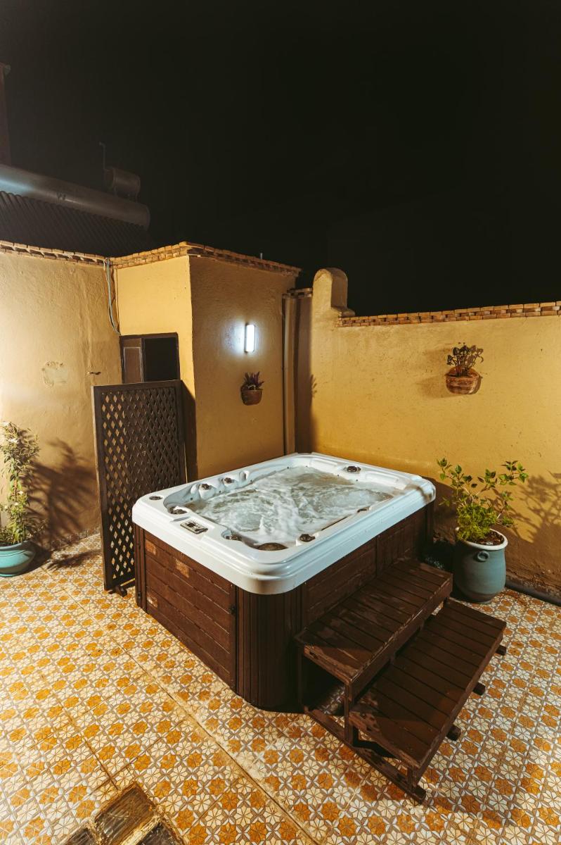 Riad Benyara - Housity