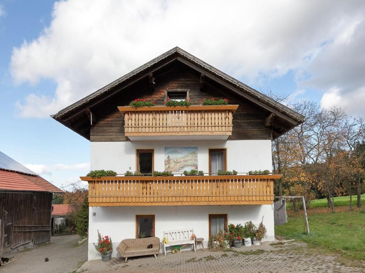 Farmhouse in Neukirchen near Heiligen Blut - Housity