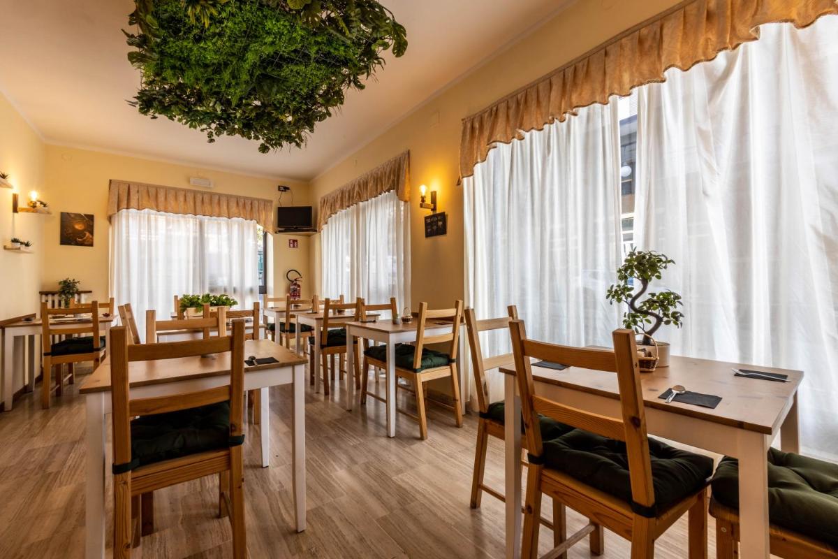 Hotel La Chance - Housity