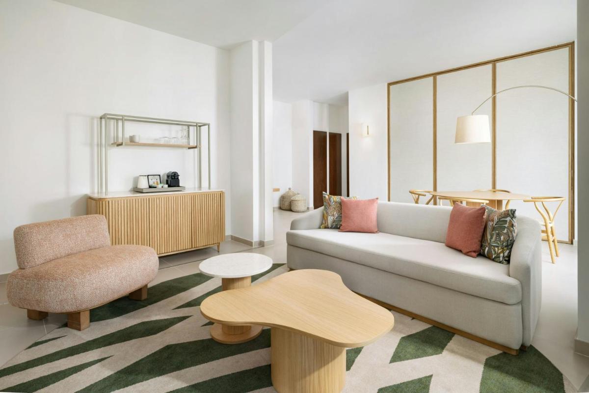 Uma área de estar em The Westin Salgados Beach Resort, Algarve