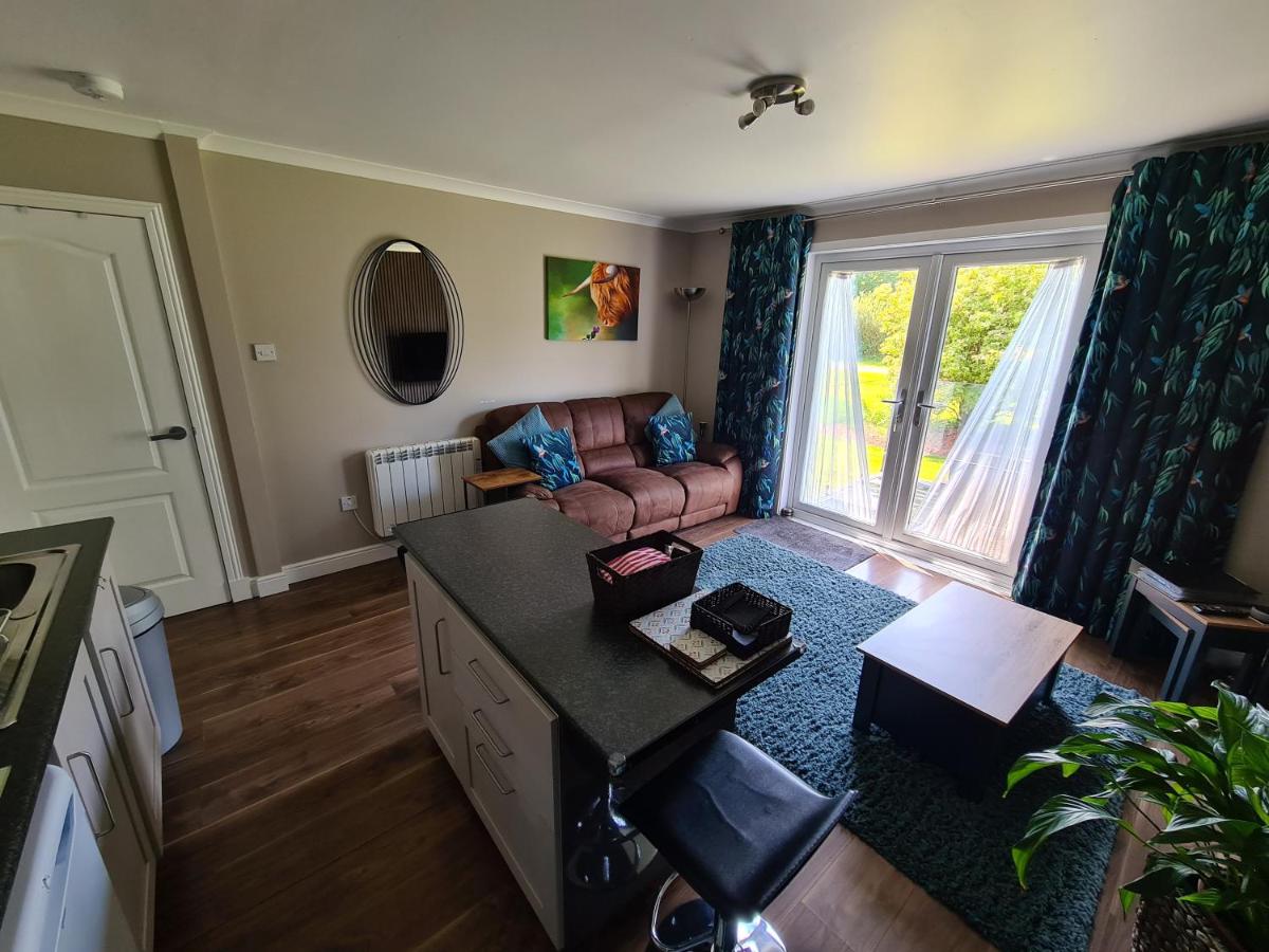 Coel Ila - Housity