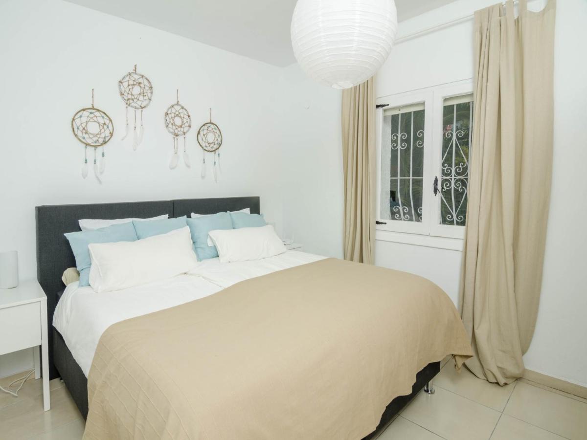 Villa in Moraira near Spanish Coast - Hizvo