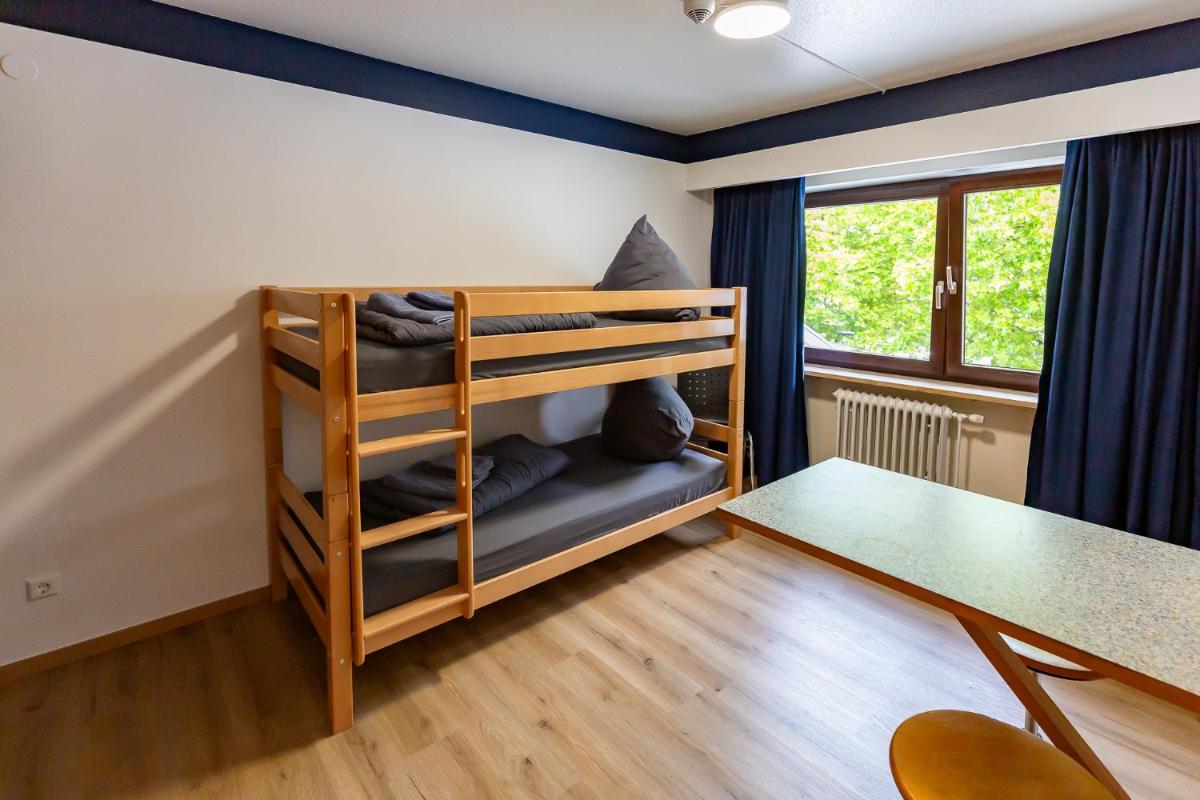 Euro Inn - Hotel - Housity