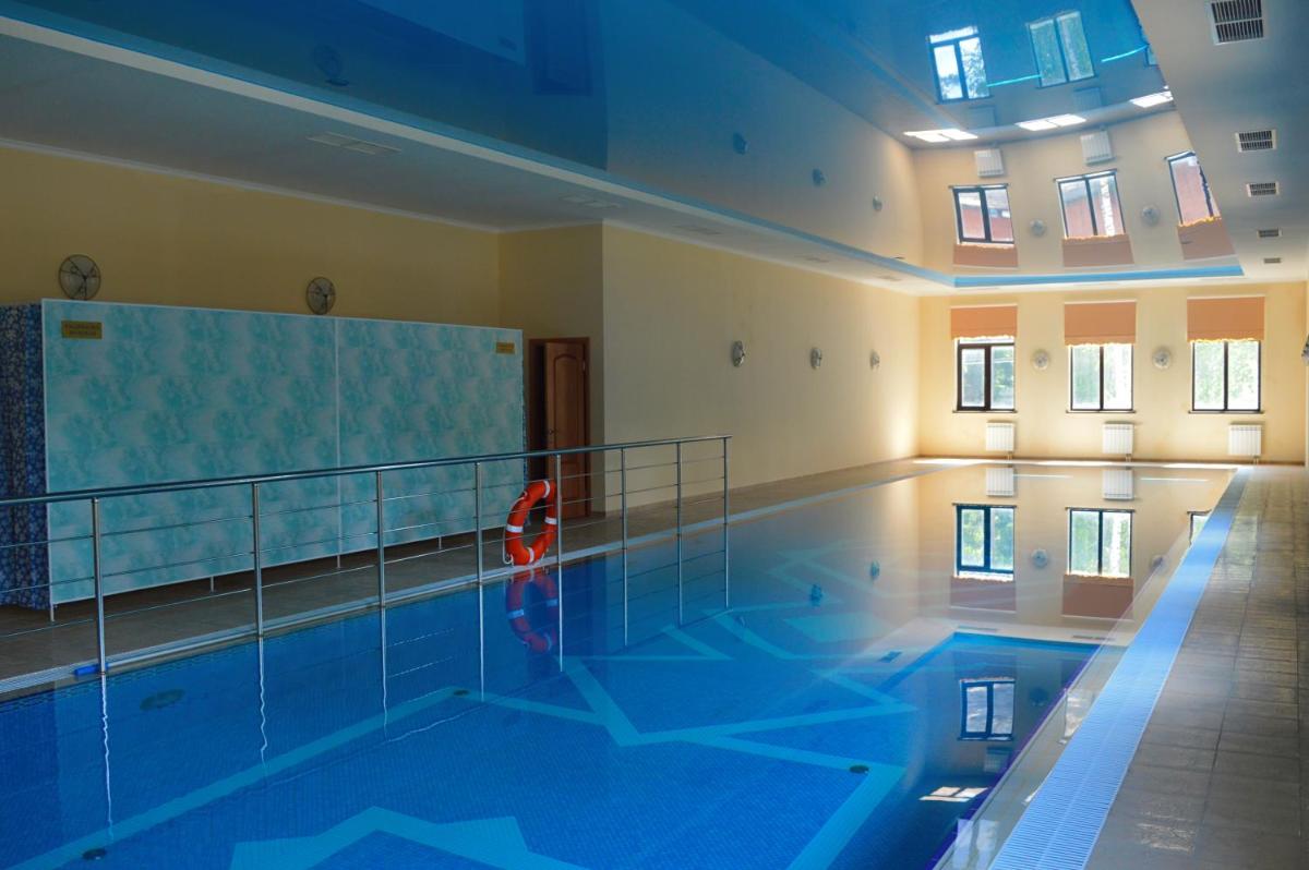 Hotel Golden Autumn - Housity