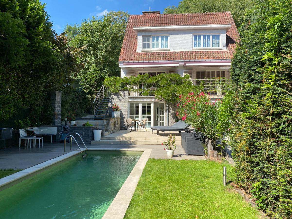 Studio swimming pool BXL - Housity