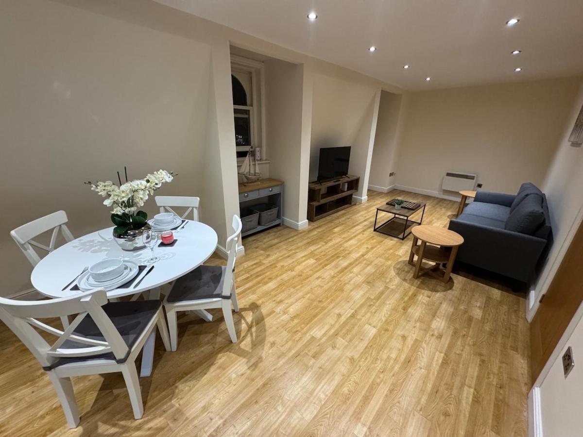 Apartment in Suffolk - Housity