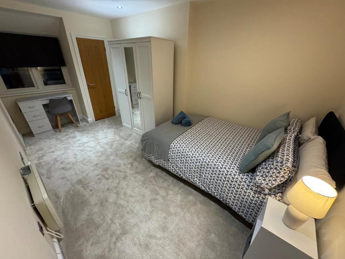 Apartment in Suffolk - Housity