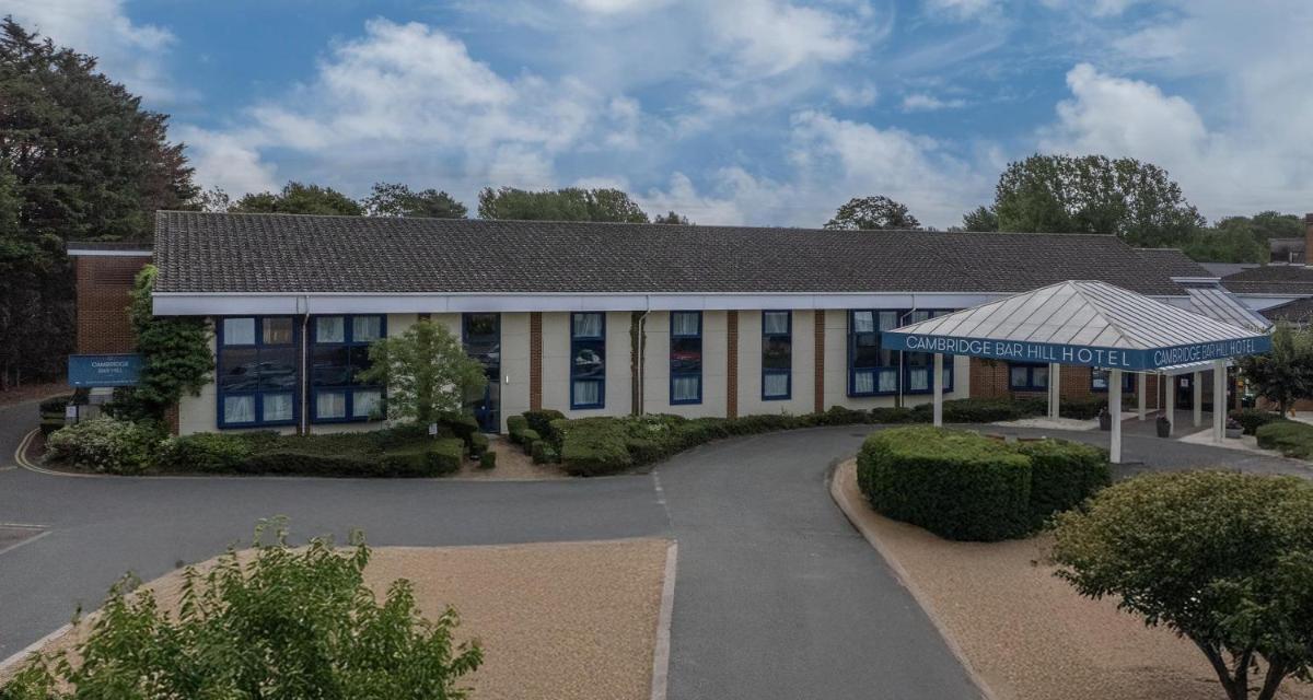 Cambridge Bar Hill Hotel, BW Signature Collection - Housity