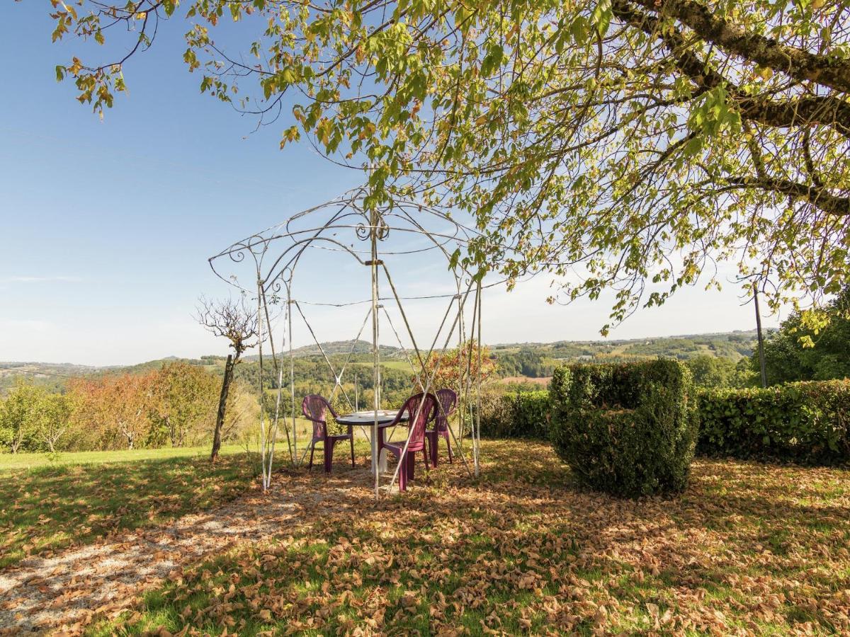 16th century house with private garden - Housity