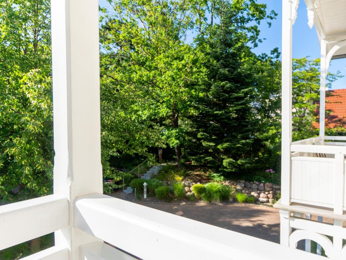Ein Garten an der Unterkunft ROEWERS Privathotel & Spa
