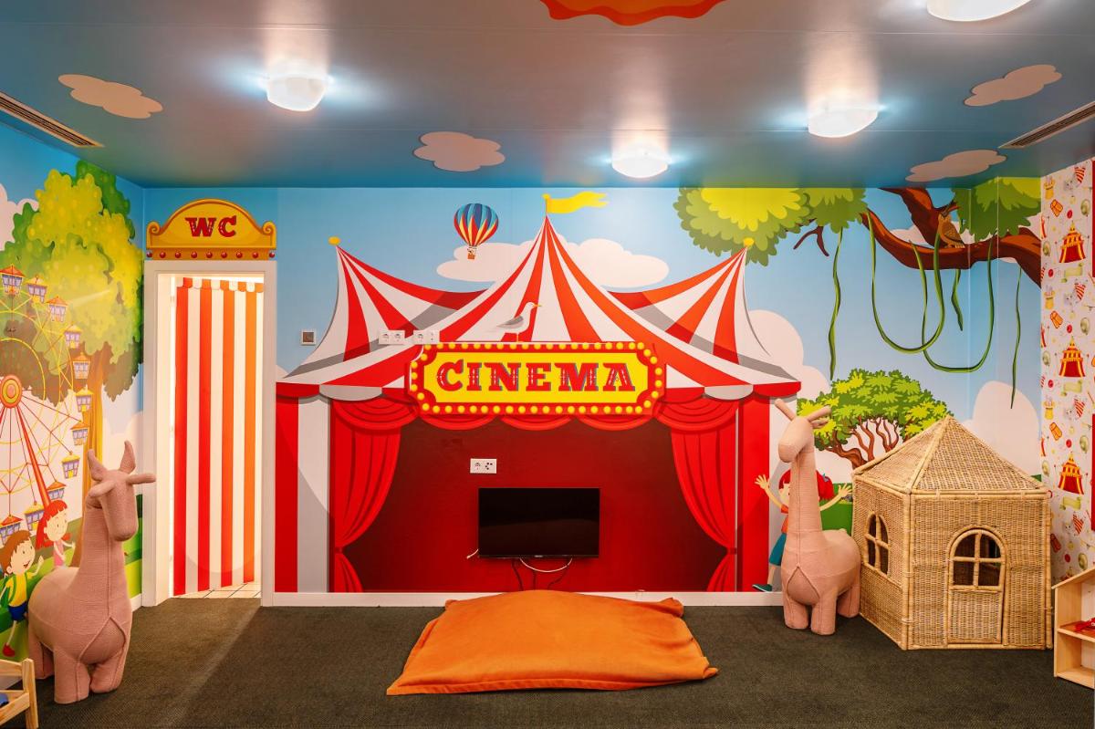 O clube infantil de Grande Hotel Thermas Nature & SPA