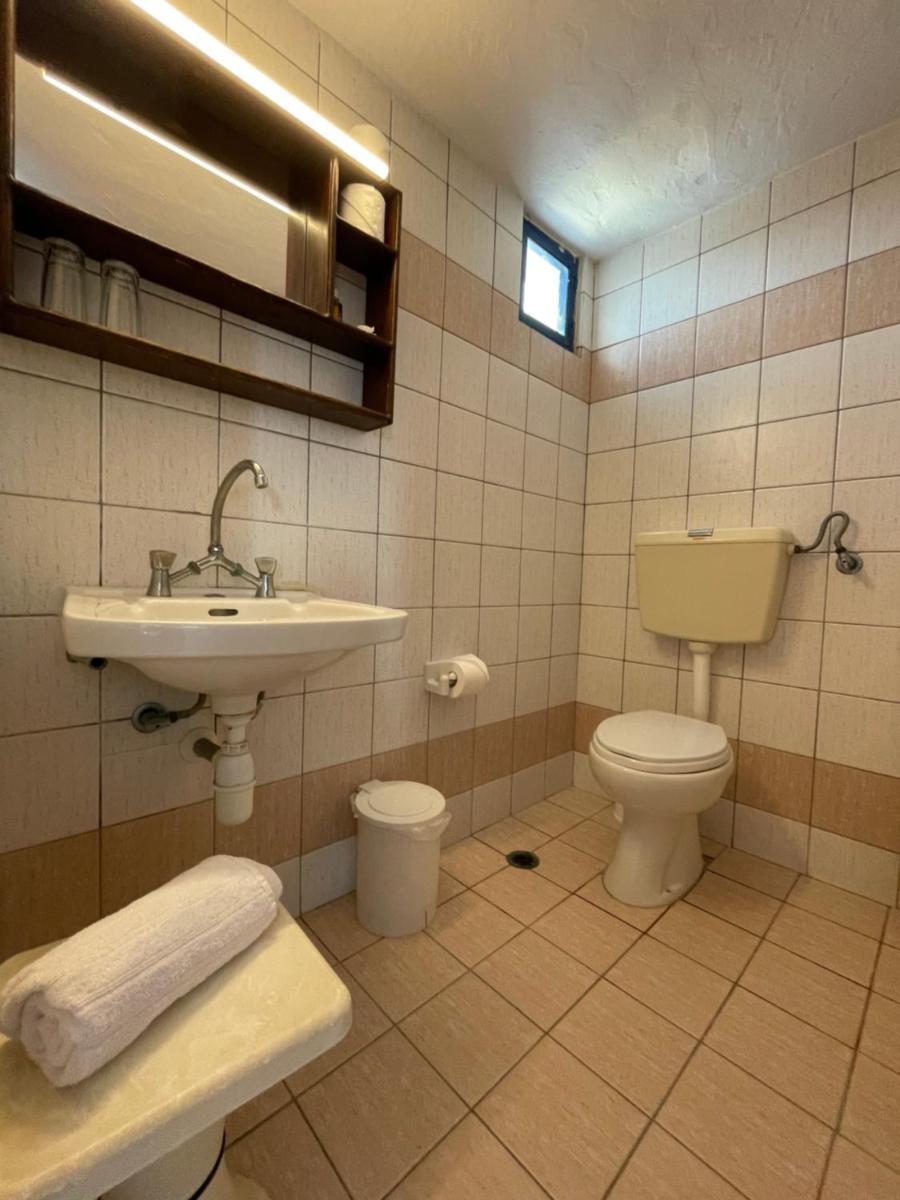 Arolithos Traditional Village Hotel - Housity