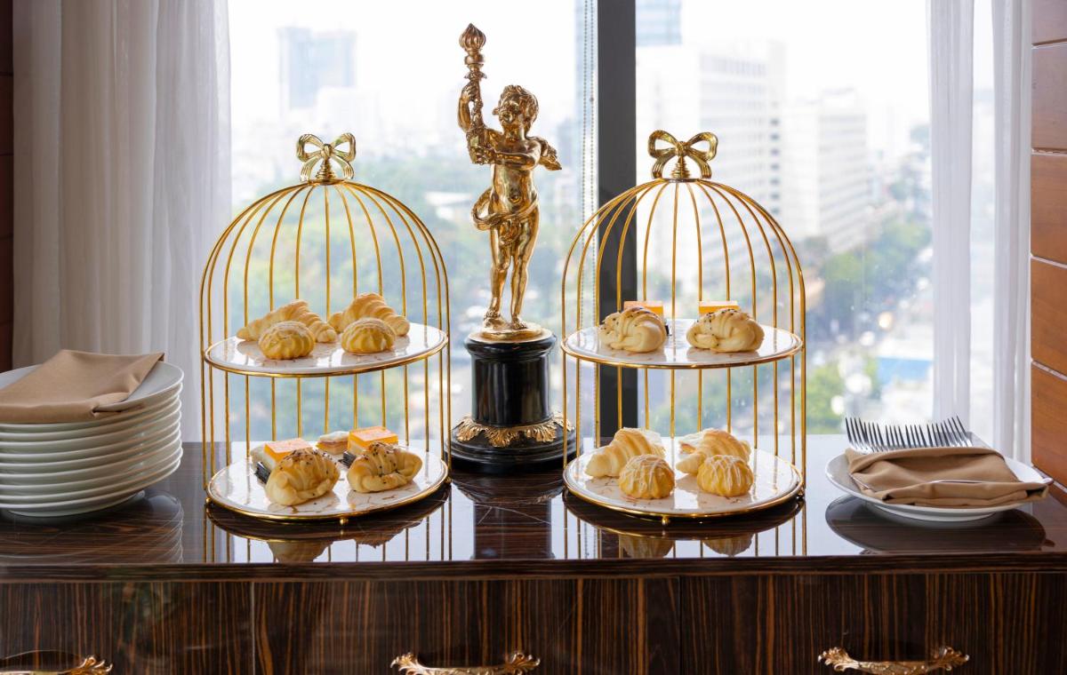 Winsuites Saigon Hotel - Complimentary Afternoon Tea & Refreshments - Housity