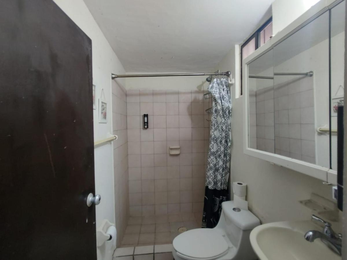 La Quinta Departamento Ejecutivo Parking con Sombra - Housity