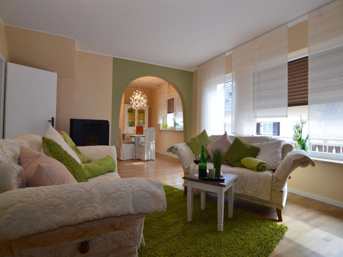 Wohnung in Burggrub mit Sauna und Garten - Housity